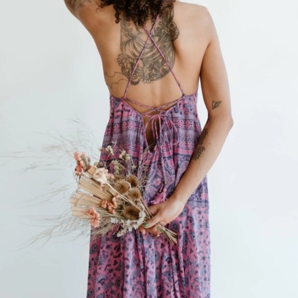 Boho chic Floral print Criss Cross Back Maxi dress - Picture 2 of 8